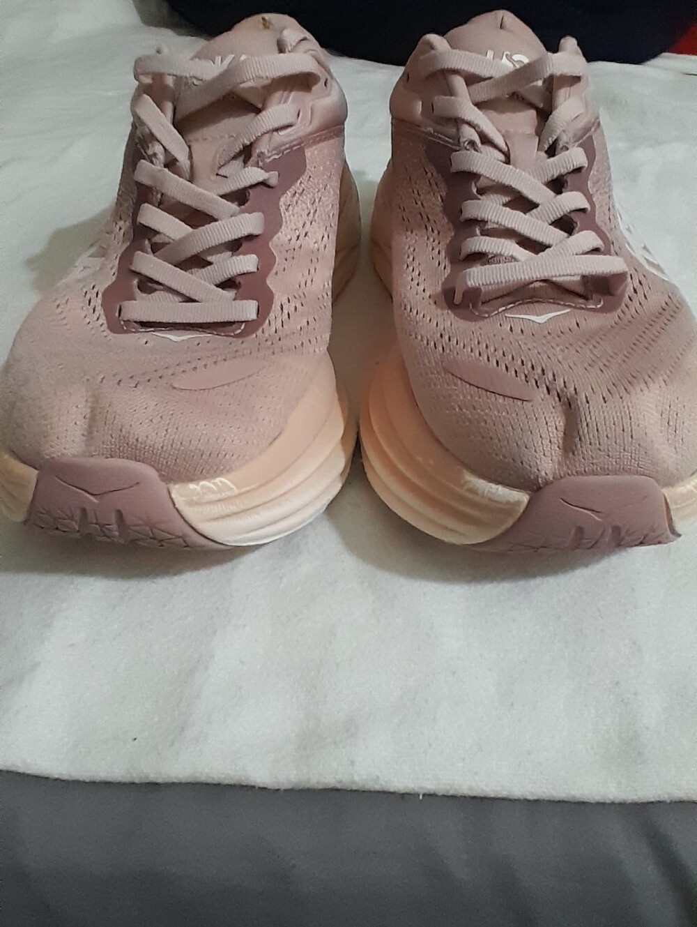 HOKA Bondi 8 Women's Running Shoes in Dusty Pink - Picture 10 of 11